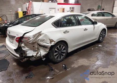 2017 Nissan Altima 2.5 Sv z USA, uszkodzony, nr VIN 1N4AL3AP7HC160272